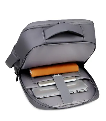 Chill Voyage vandafvisende Rygsæk / Backpack, USB-port, Grå | Dansk Design