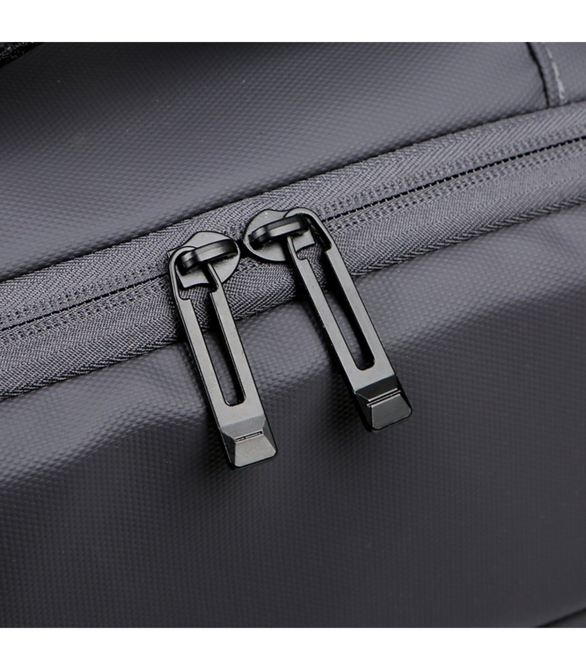 Chill Voyage vandafvisende Rygsæk / Backpack, USB-port, Grå | Dansk Design